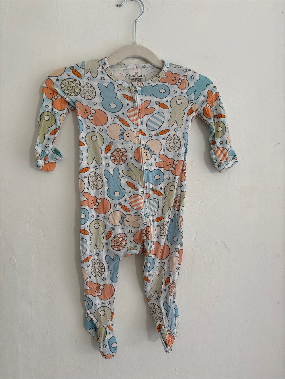 Caden Lane Blue Footed Pajamas with Easter Bunny Print 3-6M